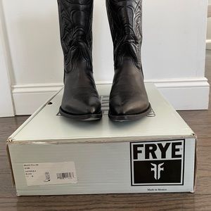 Frye Bruce Pull On Boots size 11 men’s